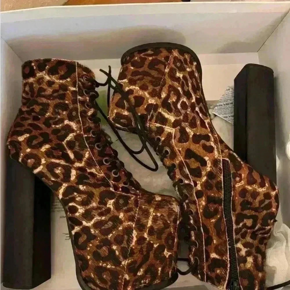 Jeffrey Campbell Womens Tan Leopard Print Lace-Up Platform Boots Size 7M - Picture 8 of 14